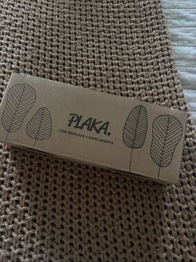PLAKA Brown Kraft Box — Neutral Brown Packaging